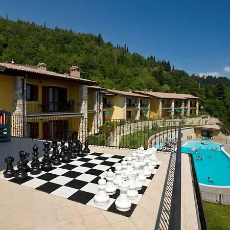 Besass, Gtsgroup 5*