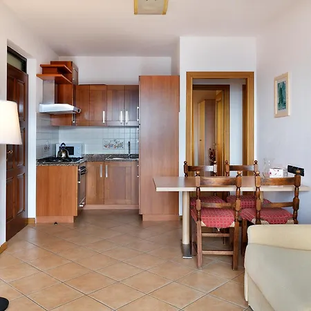 Besass, Gtsgroup Apart Otel 5*