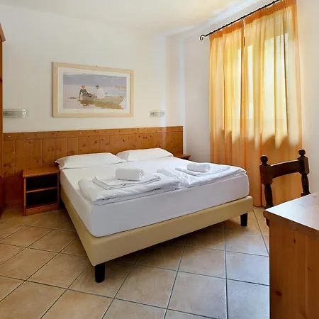 Besass, Gtsgroup Apart Otel 5*