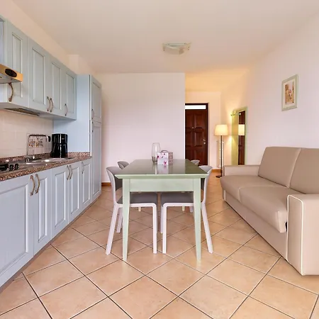 Apart Otel Besass, Gtsgroup 5*